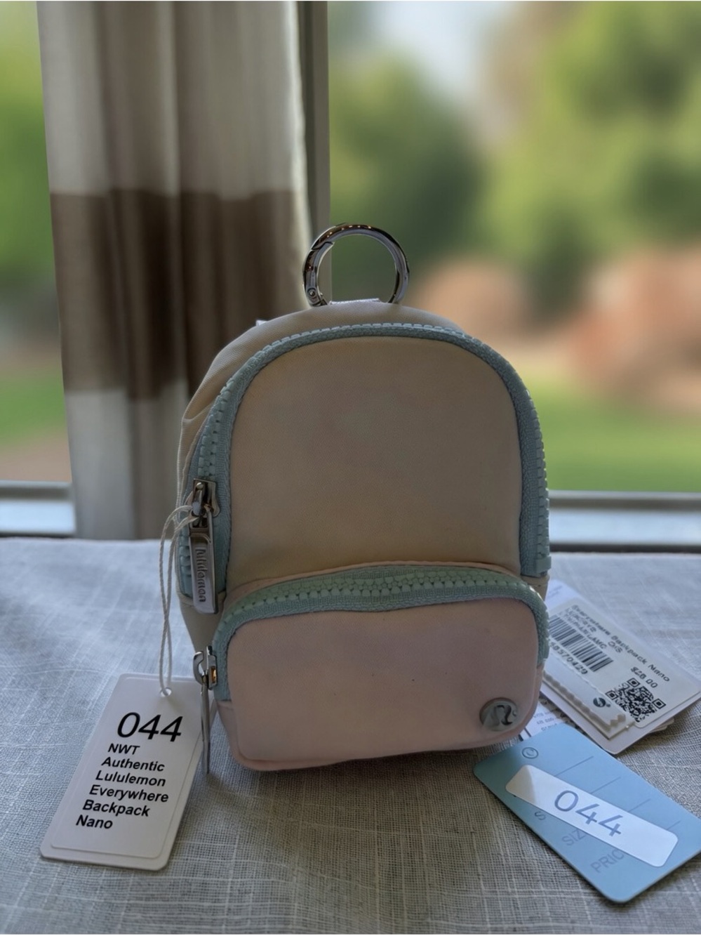 044, NWT Authentic lululemon athletica Everywhere Nano Mini Backpack